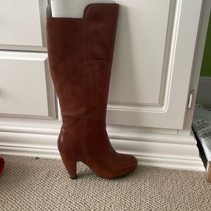 New tall boot